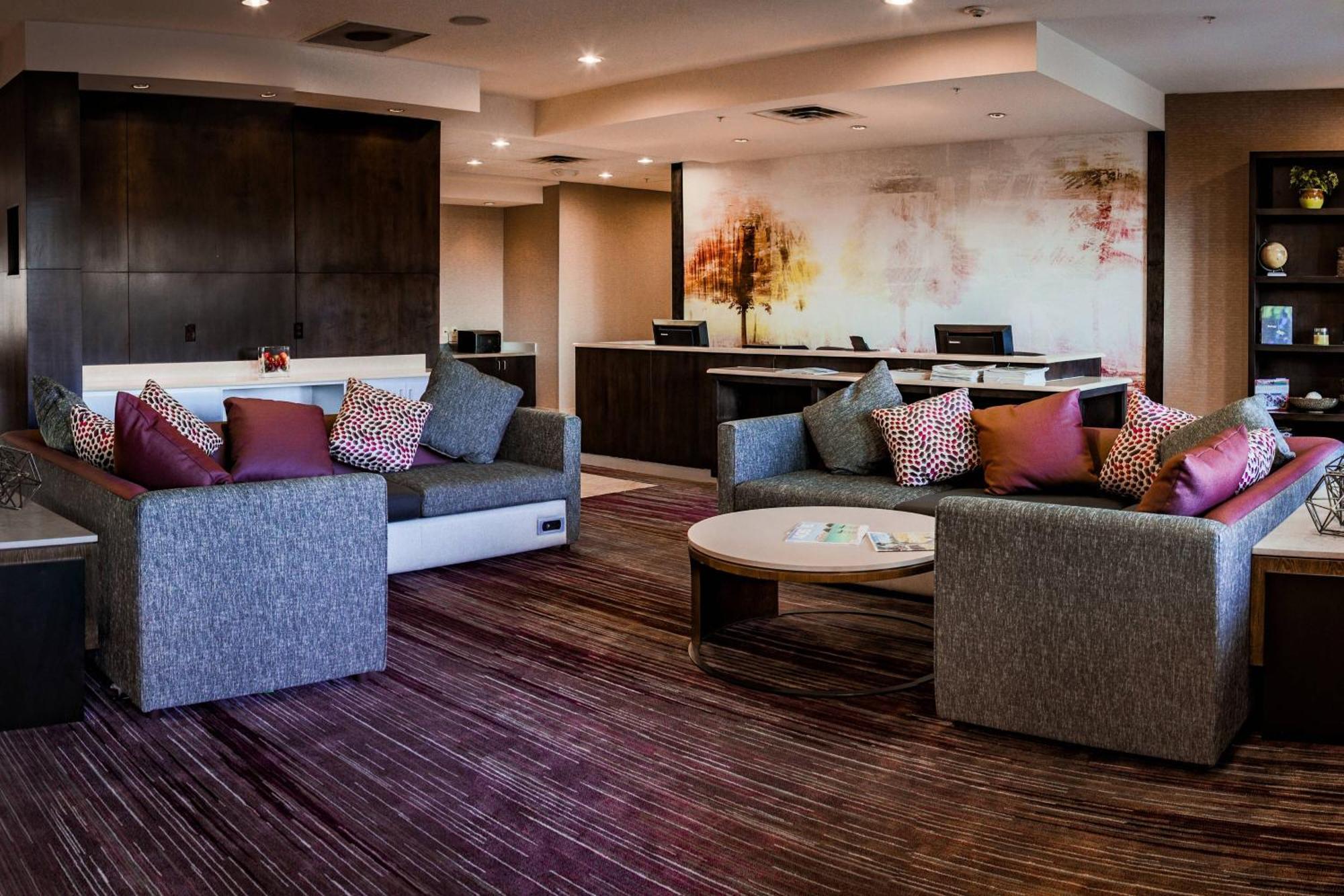 Courtyard By Marriott Norman Hotel Exterior foto