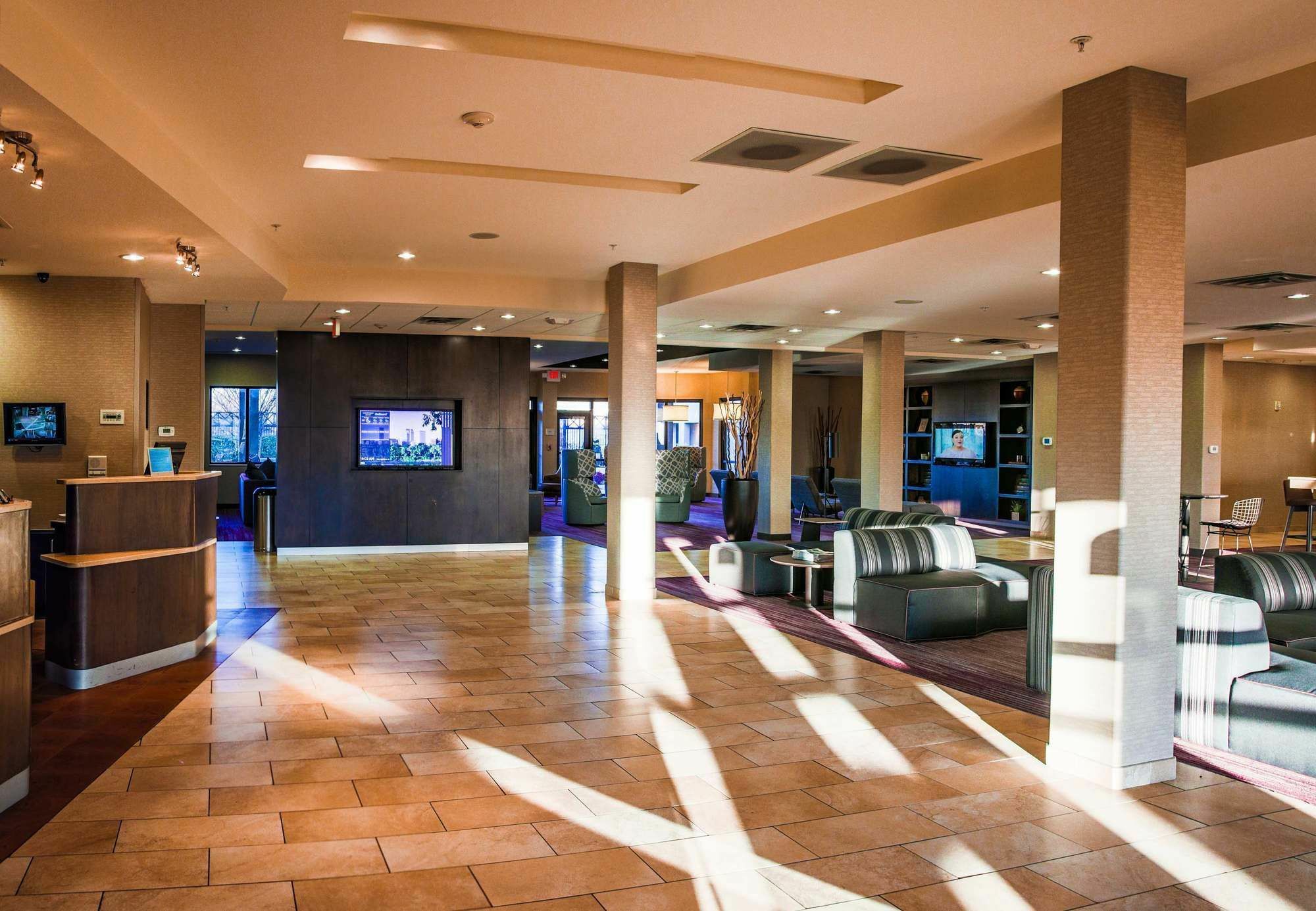 Courtyard By Marriott Norman Hotel Exterior foto